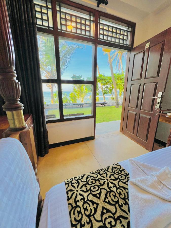 Top Secret Beach Hotel Matara Eksteriør billede