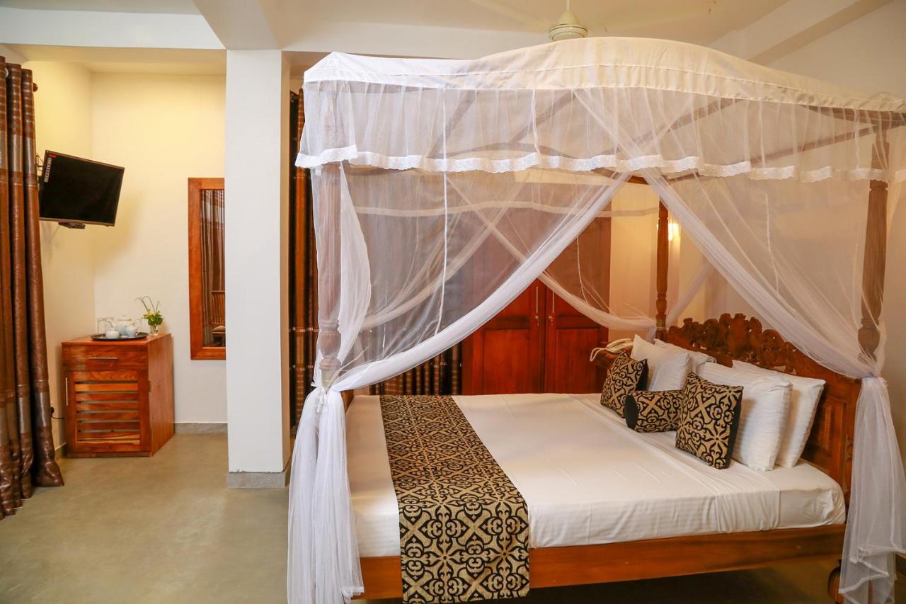 Top Secret Beach Hotel Matara Eksteriør billede